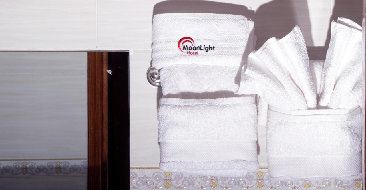 Claire De Lune Moonlight Hotel นาคูรู ภายนอก รูปภาพ